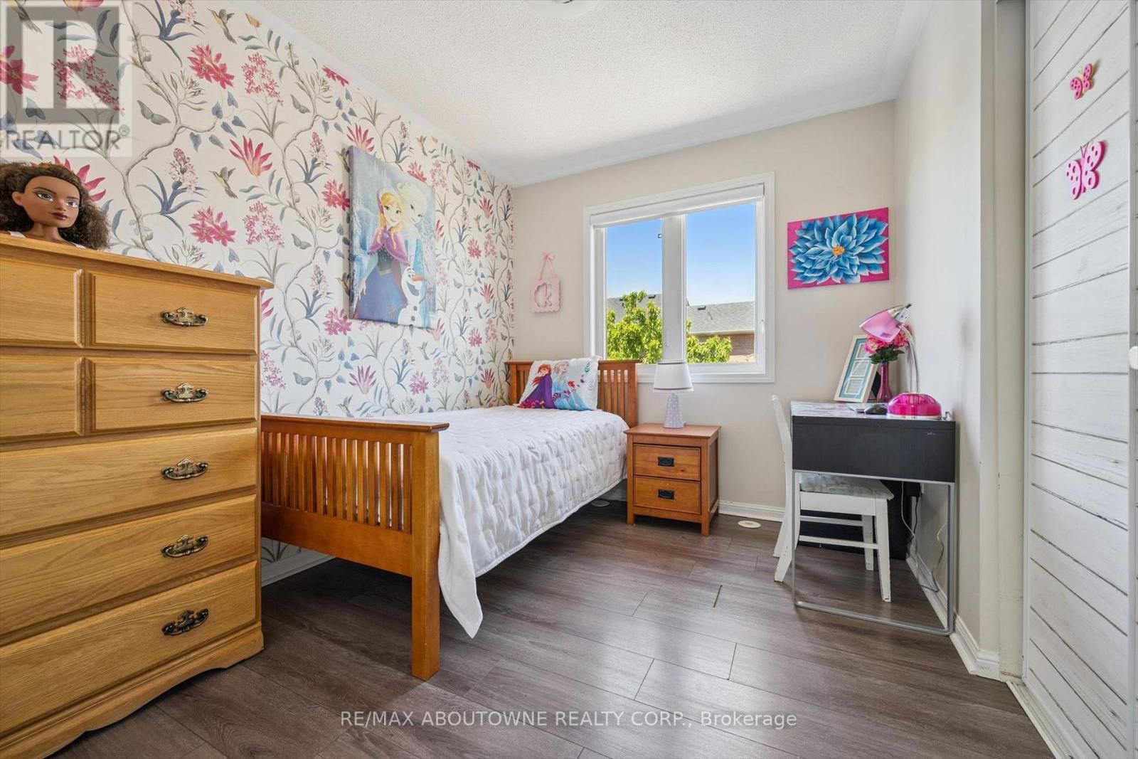 36 Van Fleet Terrace, Milton, ON - Indoor Photo Showing Bedroom