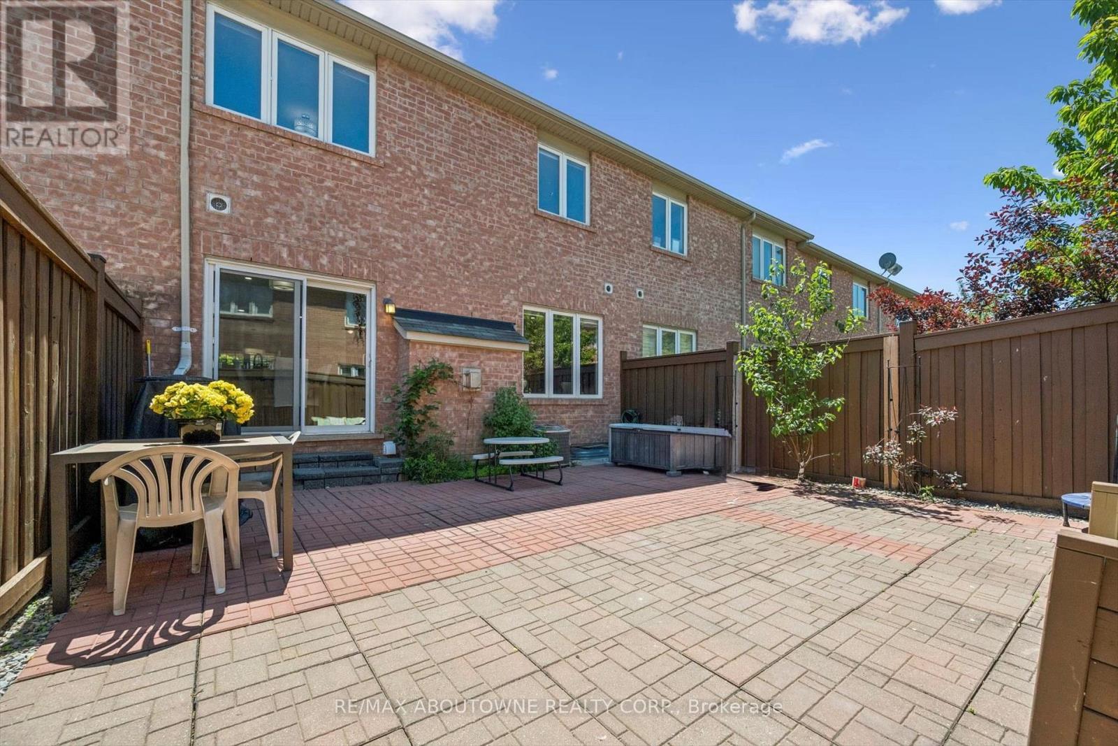 36 Van Fleet Terrace, Milton, ON - Outdoor With Exterior