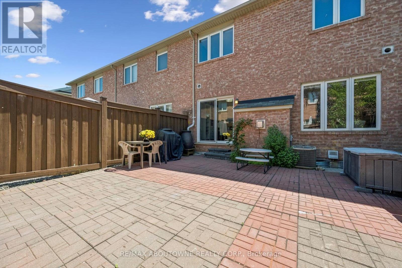 36 Van Fleet Terrace, Milton, ON - Outdoor With Exterior