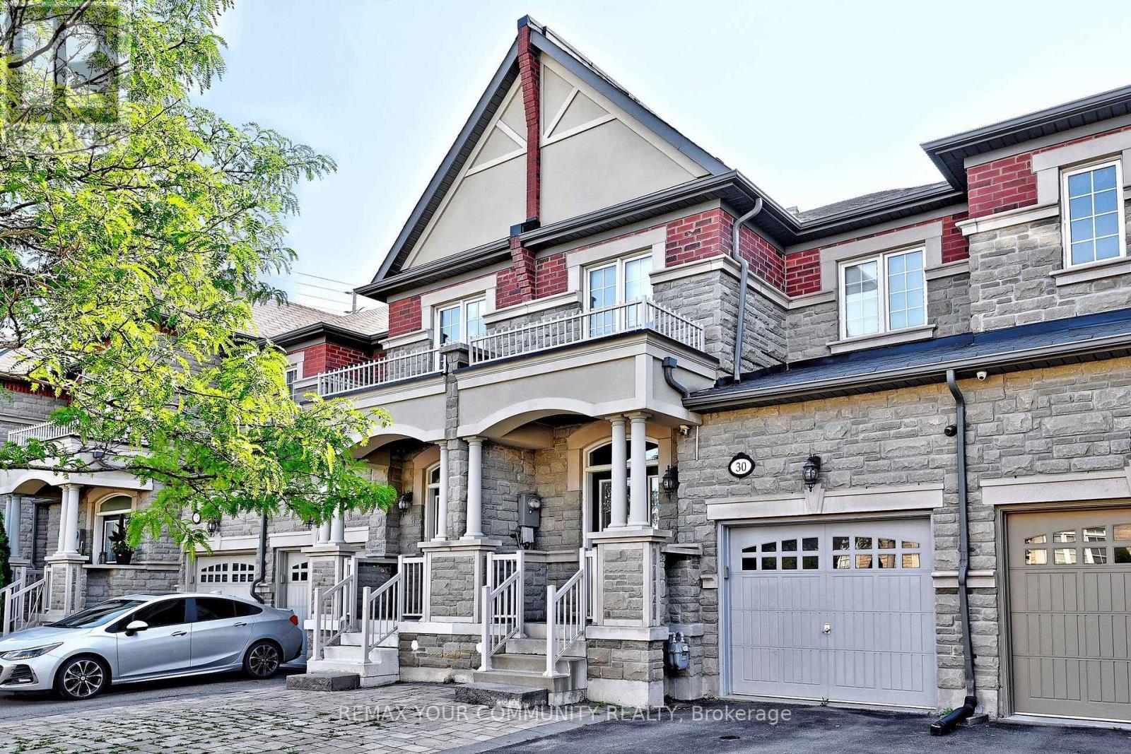 30 Spruce Pine Crescent, Vaughan, ON - Outdoor With Facade