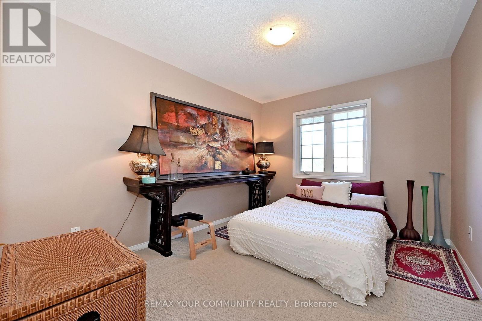 30 Spruce Pine Crescent, Vaughan, ON - Indoor Photo Showing Bedroom