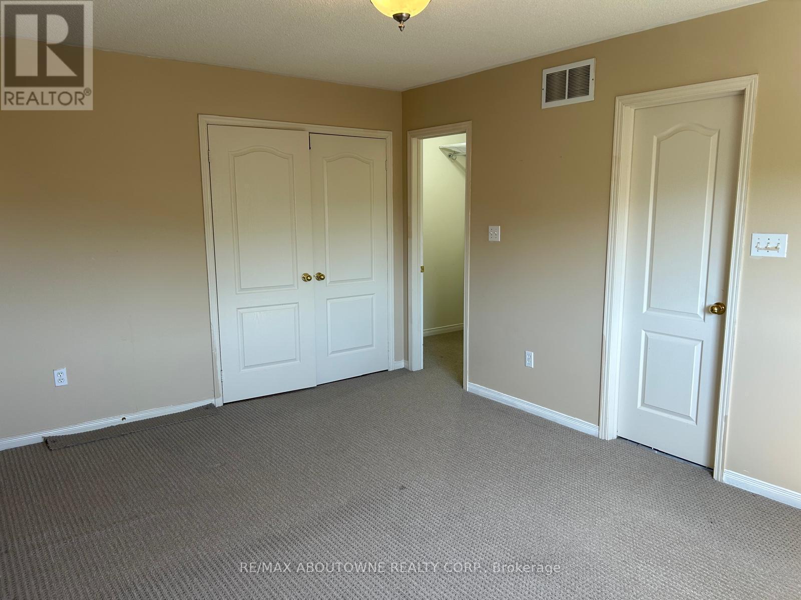 2473 Lazio Lane, Oakville, ON - Indoor Photo Showing Other Room