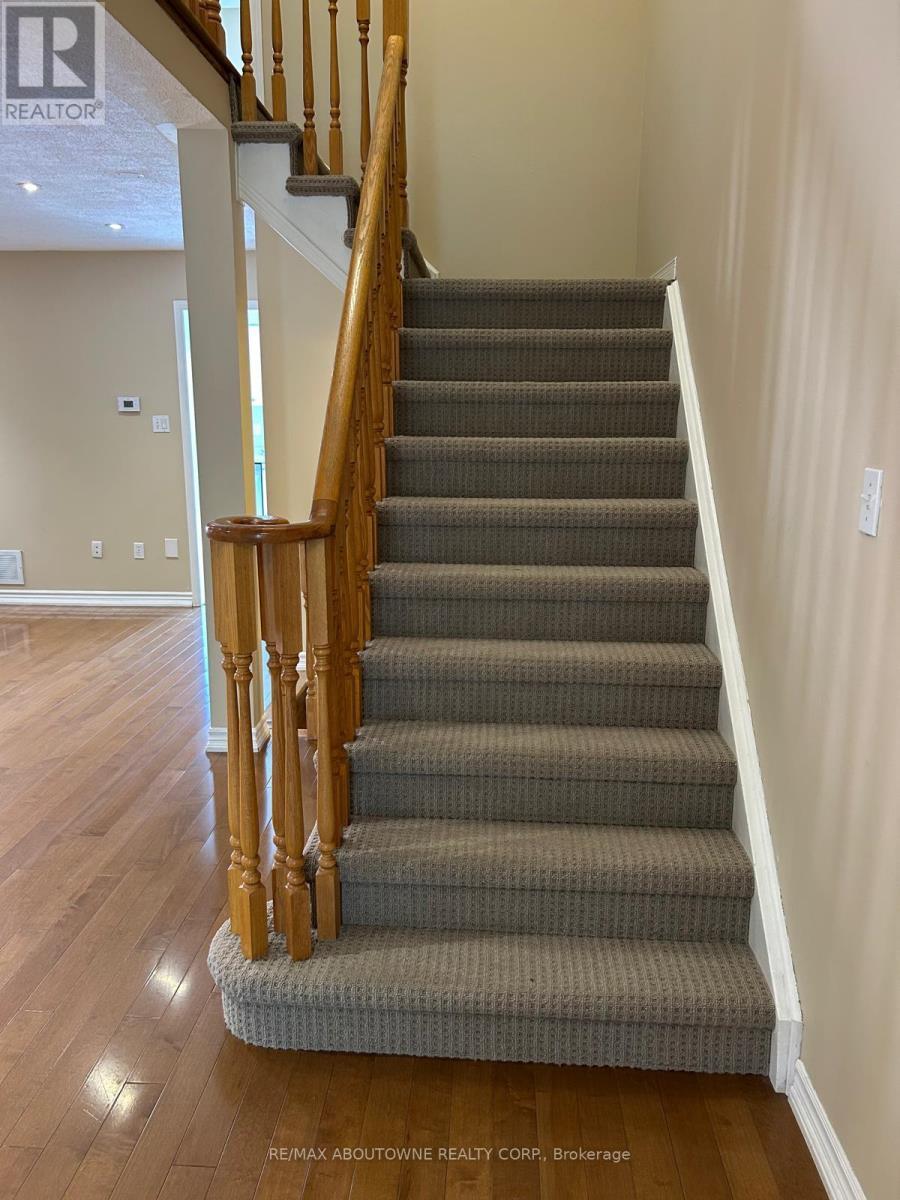 2473 Lazio Lane, Oakville, ON - Indoor Photo Showing Other Room