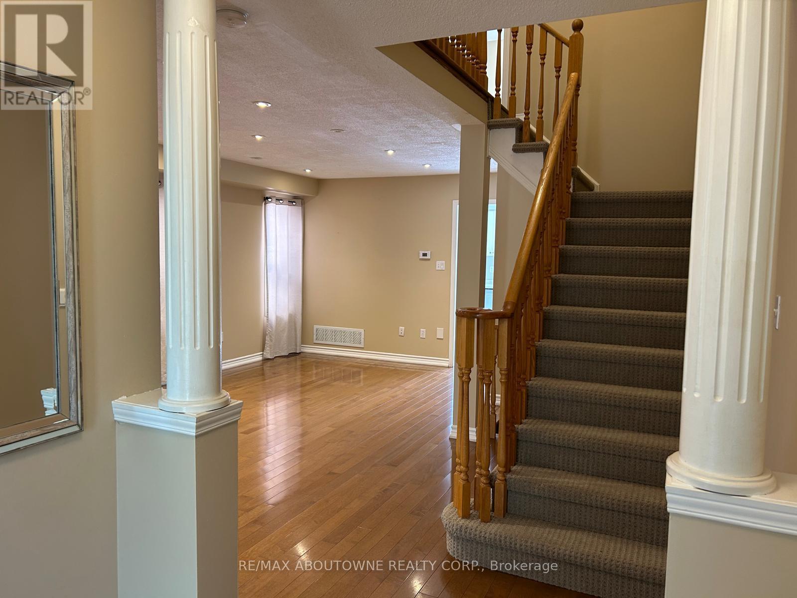 2473 Lazio Lane, Oakville, ON - Indoor Photo Showing Other Room