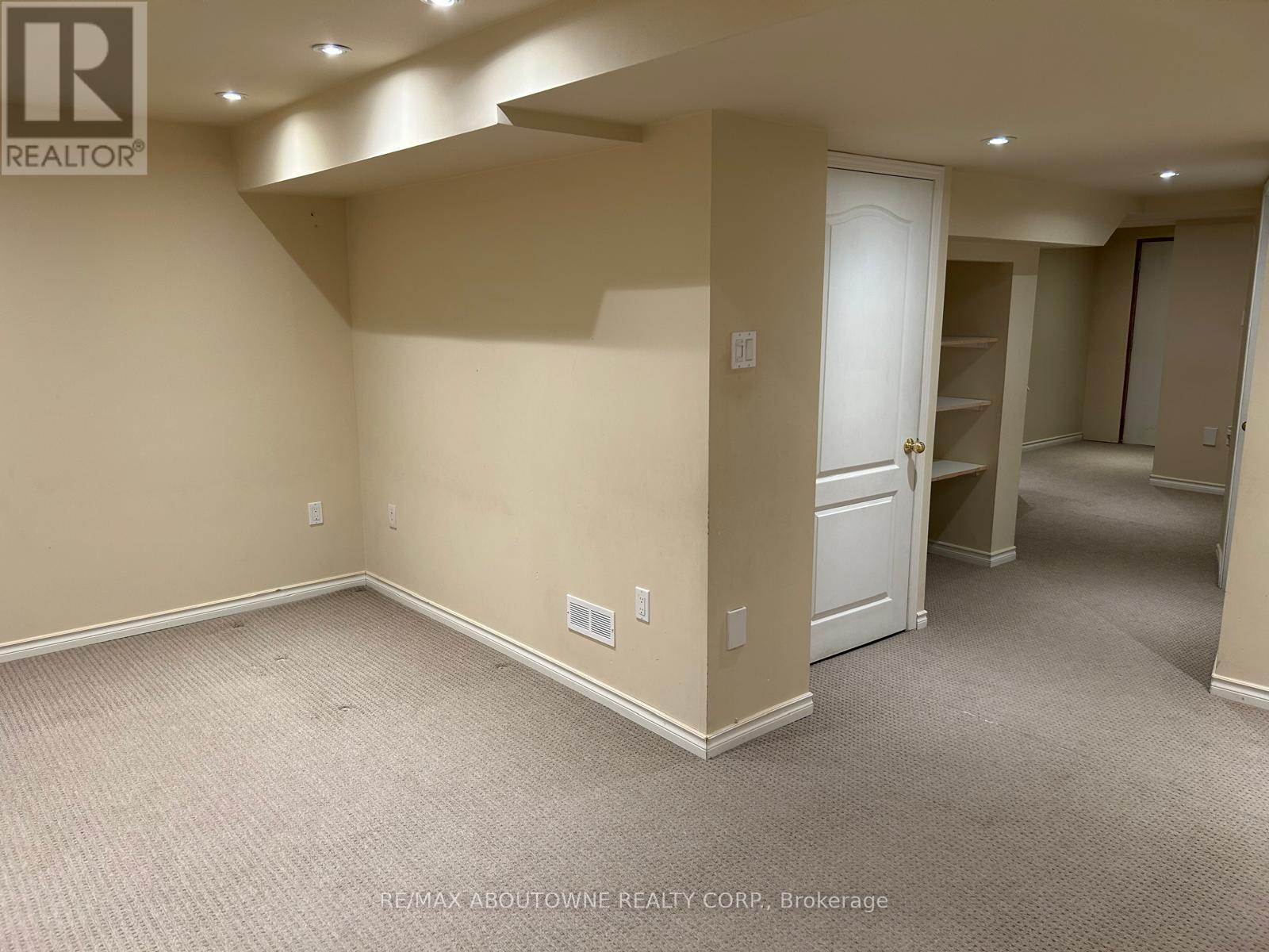 2473 Lazio Lane, Oakville, ON - Indoor Photo Showing Other Room