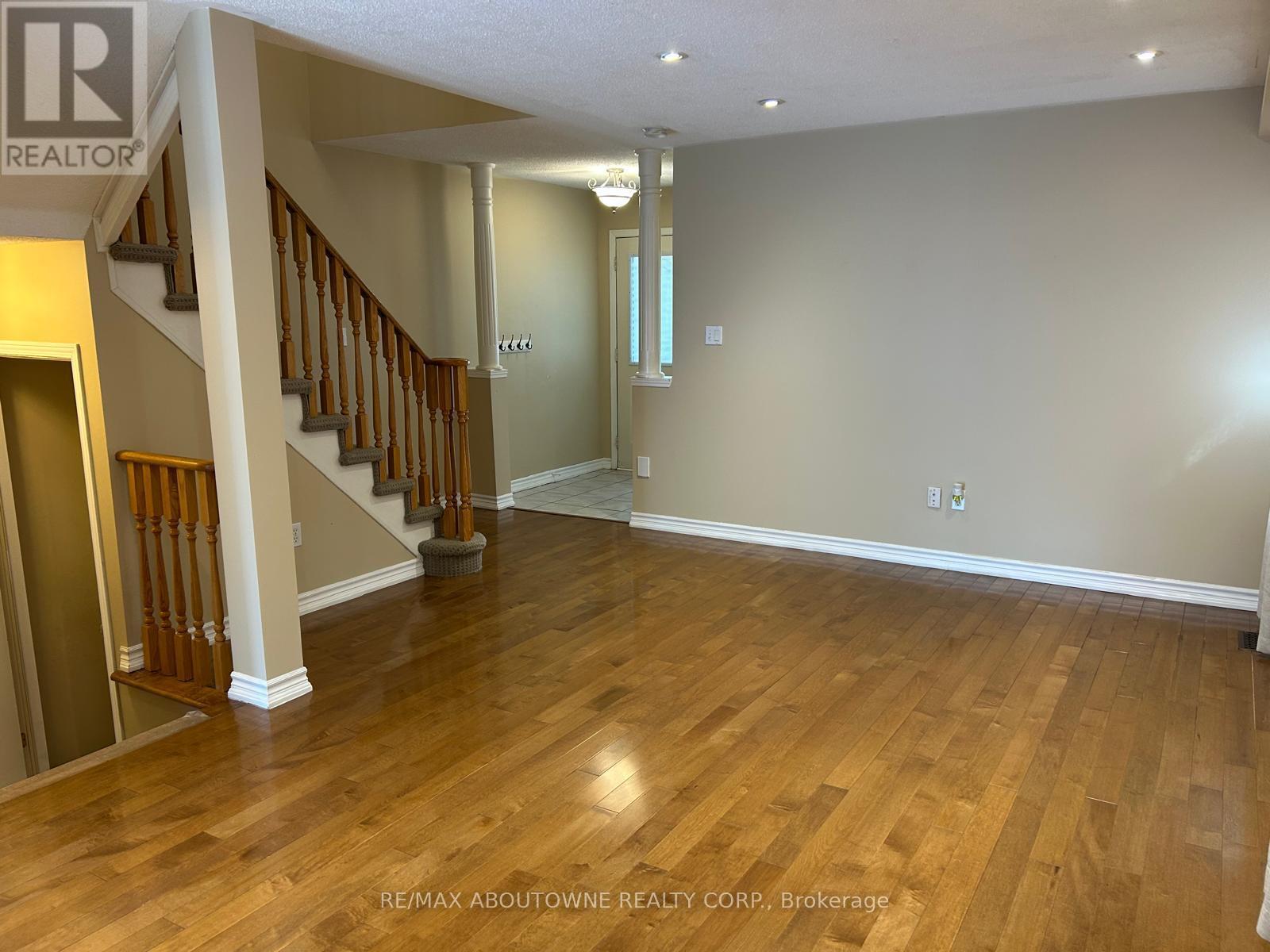 2473 Lazio Lane, Oakville, ON - Indoor Photo Showing Other Room