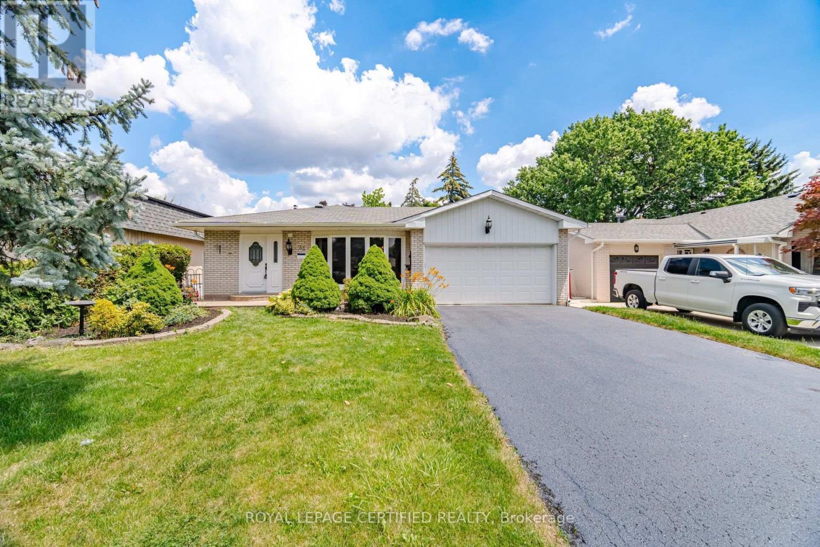 33 Grassmere Crescent, Brampton, ON - Outdoor