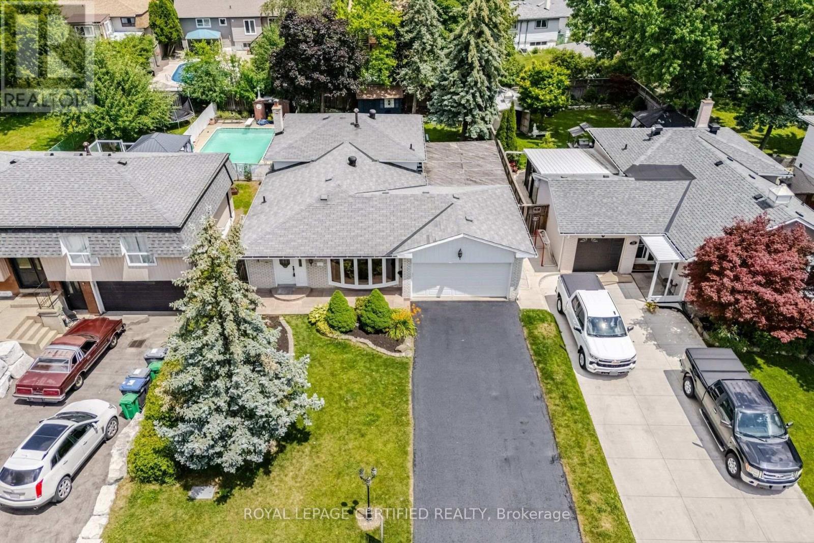 33 Grassmere Crescent, Brampton, ON - Outdoor With Deck Patio Veranda