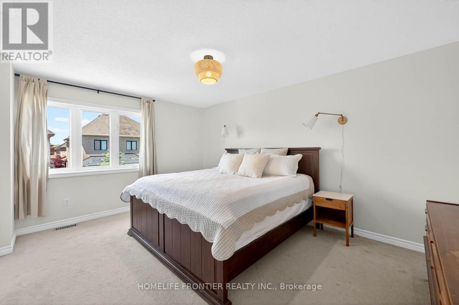 38 Templeton Court, Brampton, ON - Indoor Photo Showing Bedroom