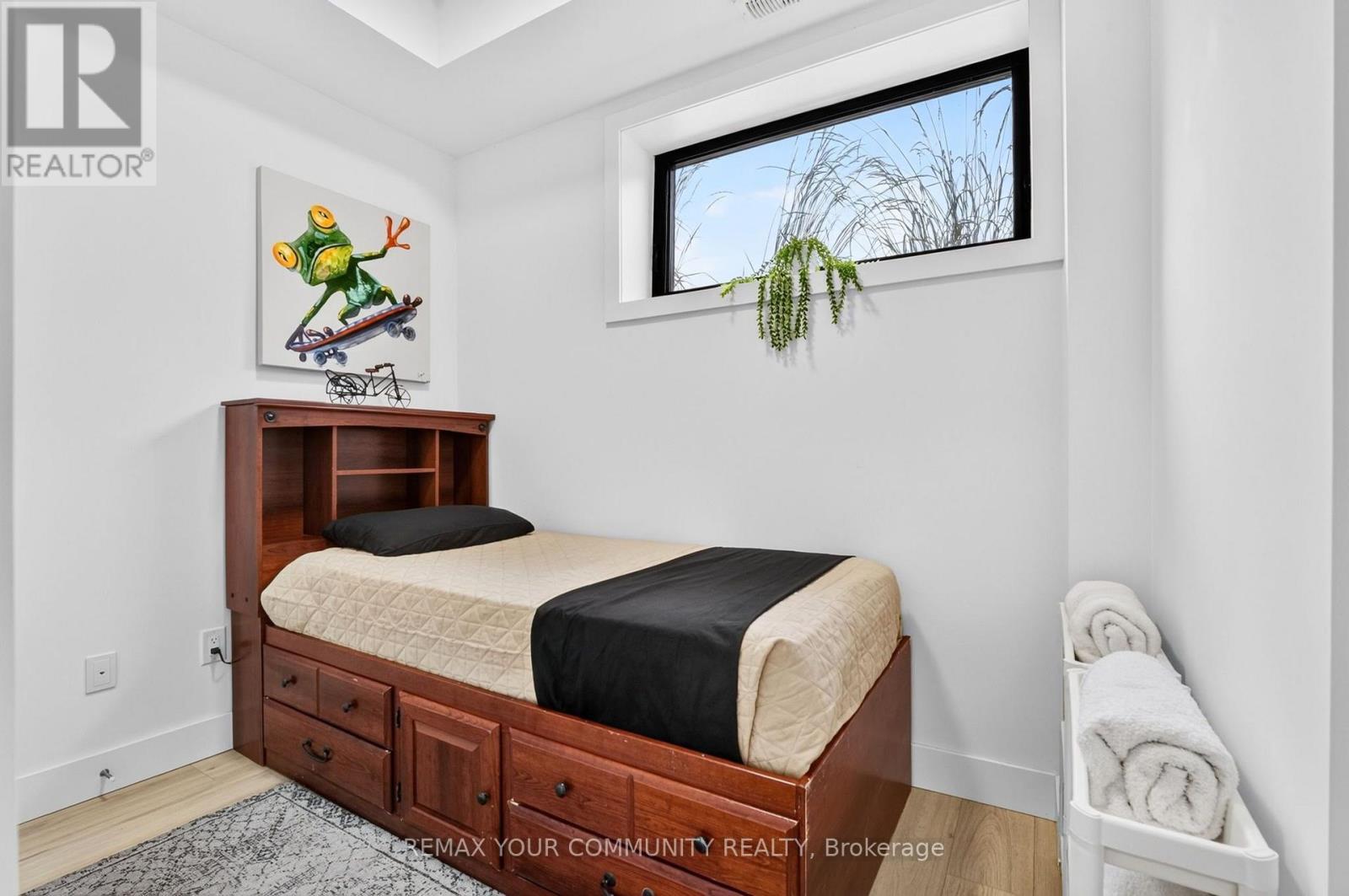 106 - 7277 Wilson Crescent, Niagara Falls, ON - Indoor Photo Showing Bedroom