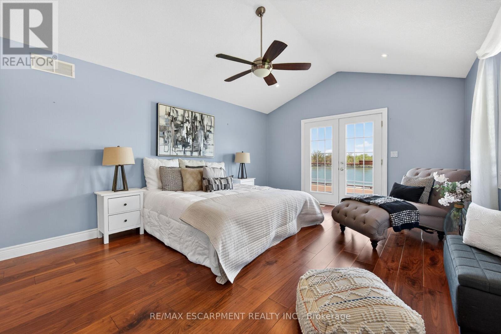 1140 River Road, Haldimand, ON - Indoor Photo Showing Bedroom