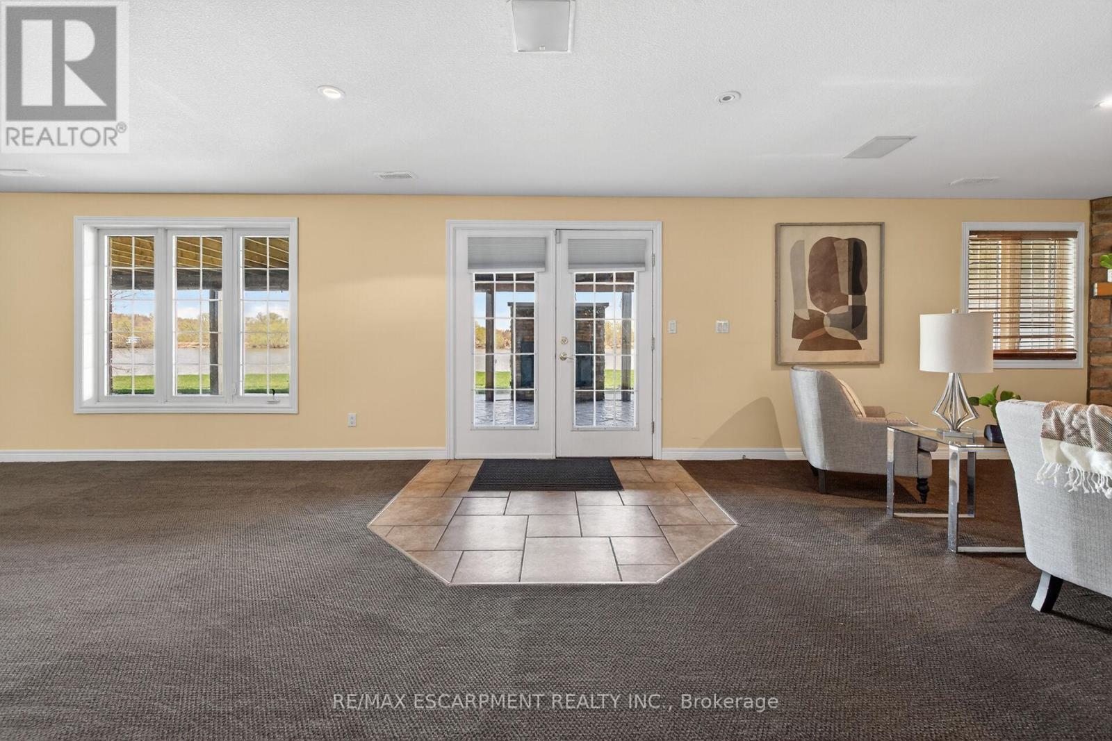 1140 River Road, Haldimand, ON - Indoor