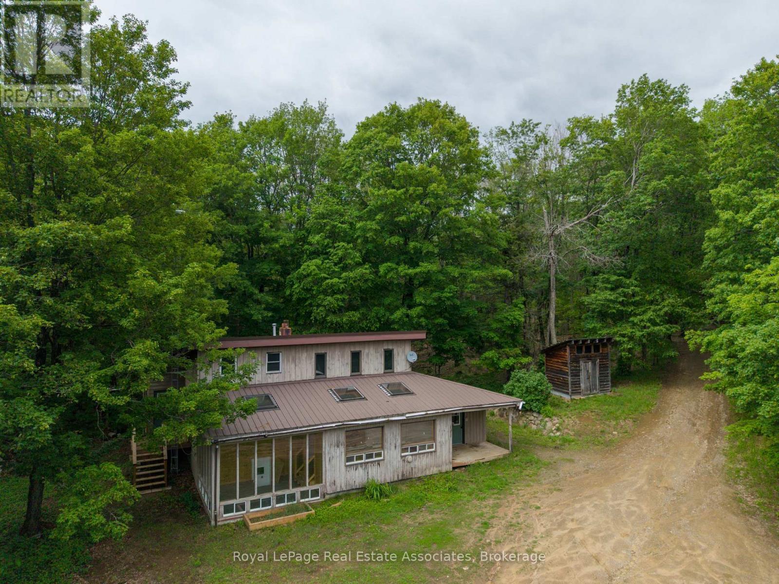 5301 620 Highway, Wollaston, ON - Outdoor