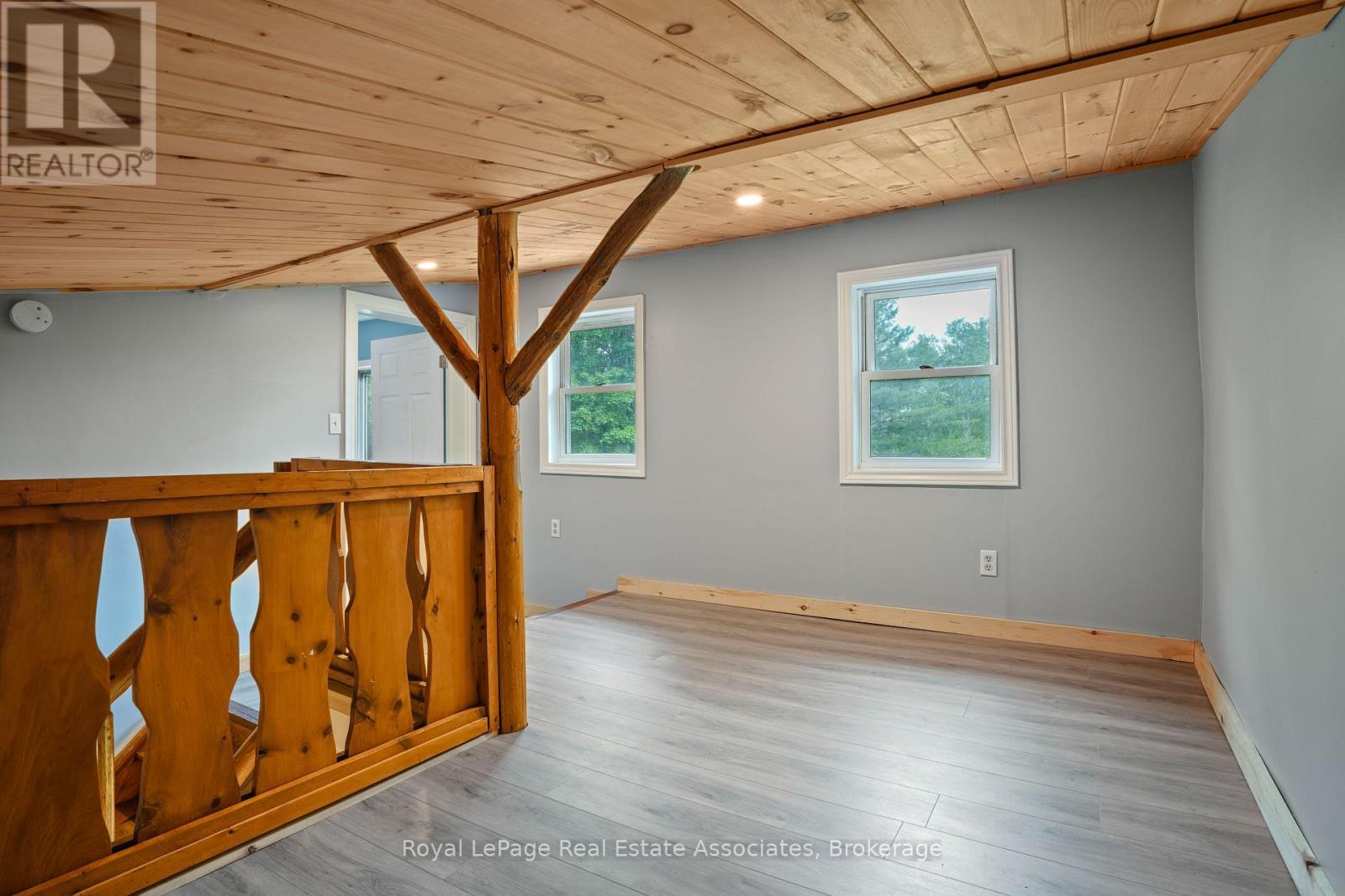 5301 620 Highway, Wollaston, ON - Indoor Photo Showing Other Room