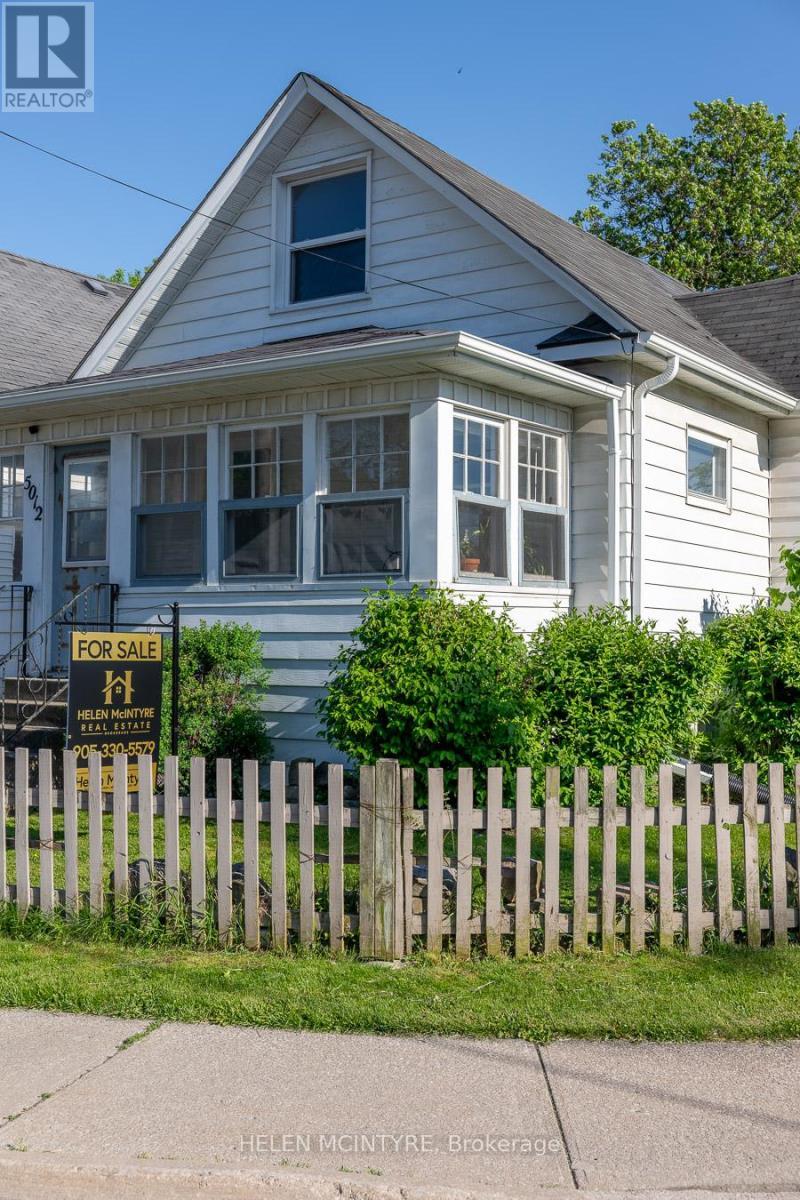 5012 Morrison Street, Niagara Falls, ON - Outdoor With Facade