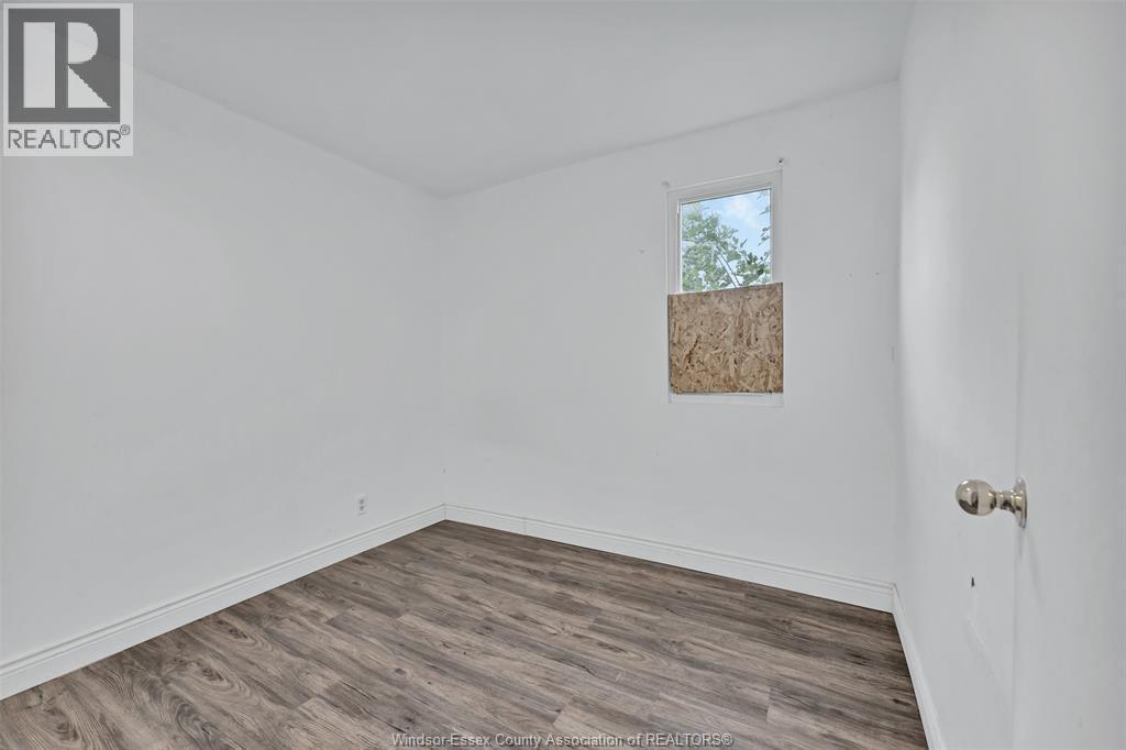418 Caron Avenue, Windsor, ON - Indoor Photo Showing Other Room