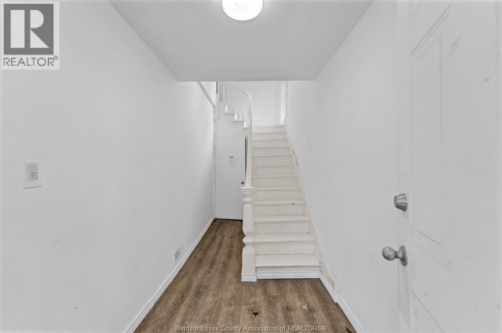 418 Caron Avenue, Windsor, ON - Indoor Photo Showing Other Room