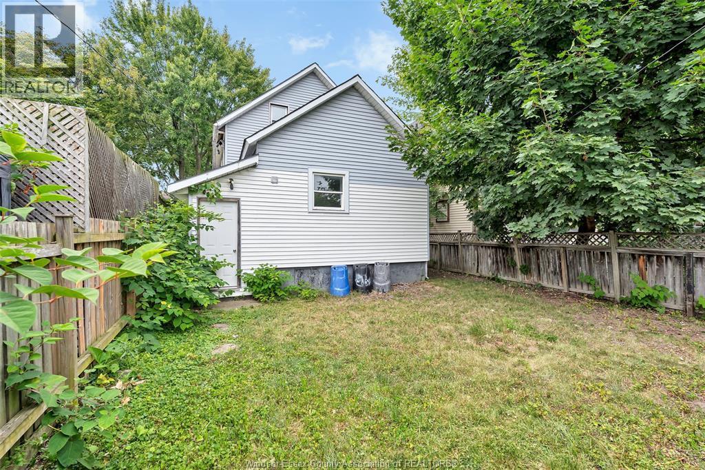 418 Caron Avenue, Windsor, ON - Outdoor