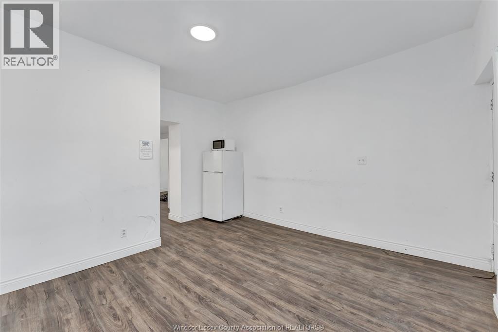 418 Caron Avenue, Windsor, ON - Indoor Photo Showing Other Room