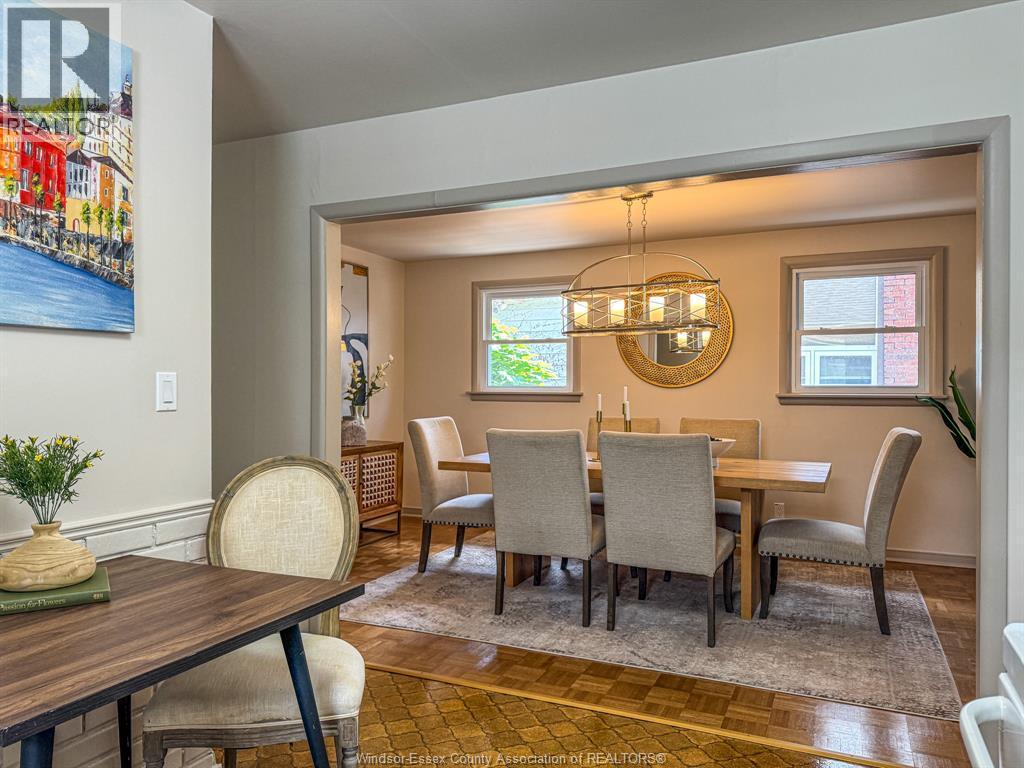 482 John M St, Windsor, ON - Indoor Photo Showing Dining Room