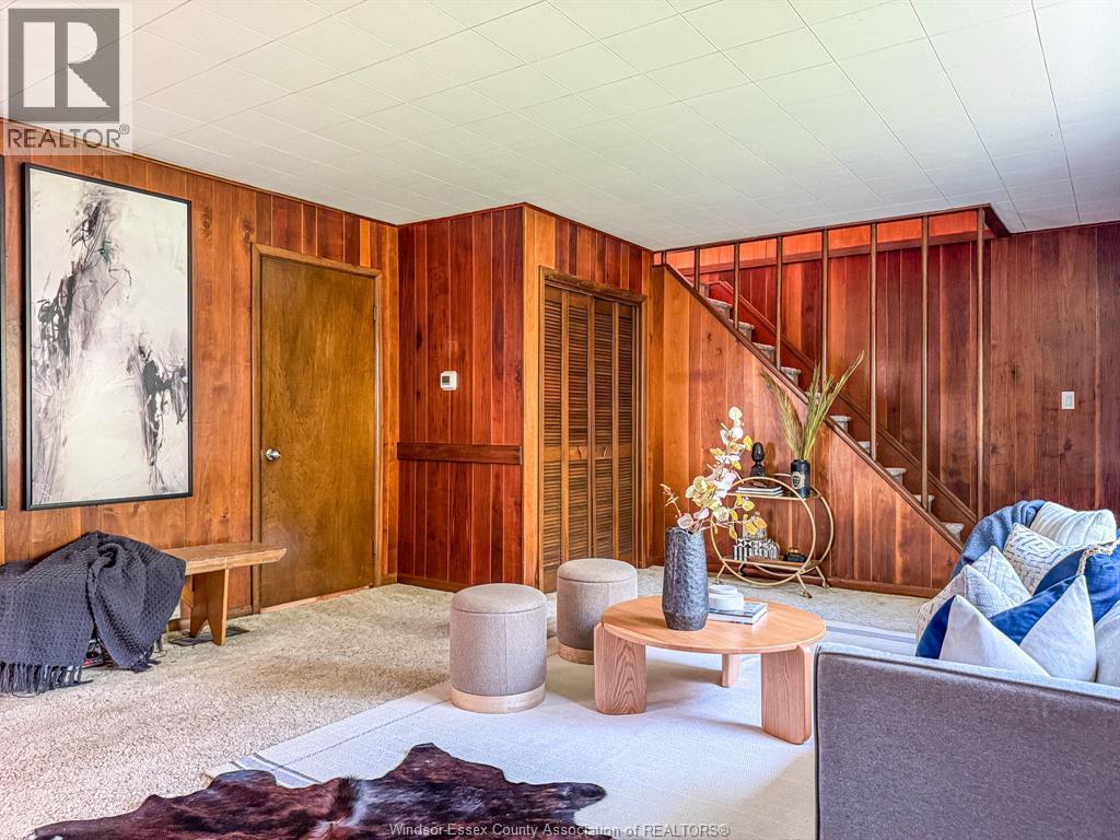 482 John M St, Windsor, ON - Indoor Photo Showing Other Room