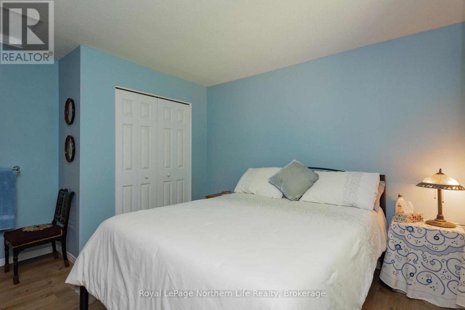 106 Lakeview Court, Bonfield, ON - Indoor Photo Showing Bedroom