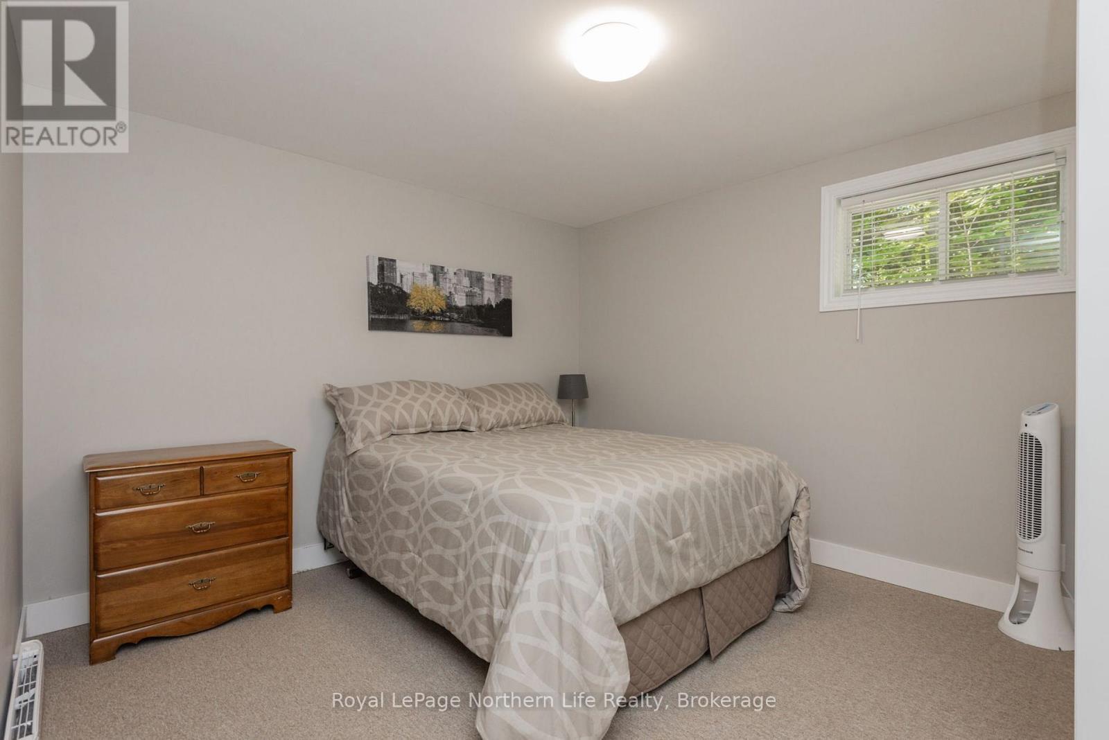 106 Lakeview Court, Bonfield, ON - Indoor Photo Showing Bedroom