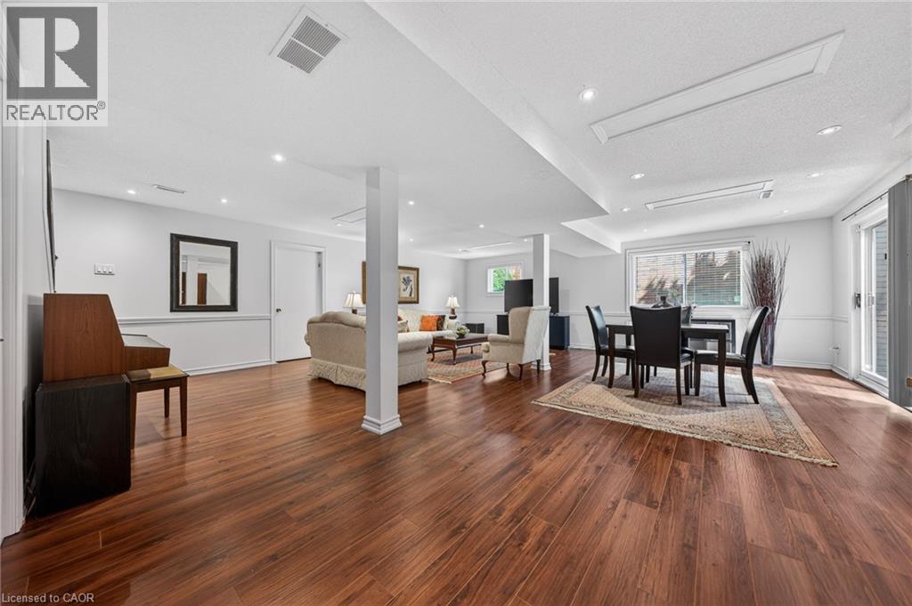 5 Mays Crescent, Waterdown, ON - Indoor