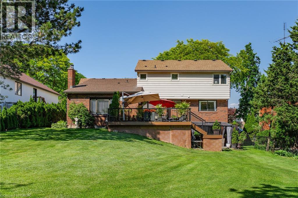 5 Mays Crescent, Waterdown, ON - Outdoor With Deck Patio Veranda