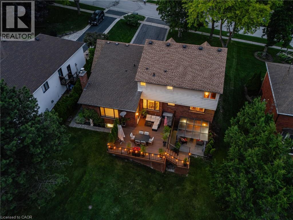 5 Mays Crescent, Waterdown, ON - Outdoor