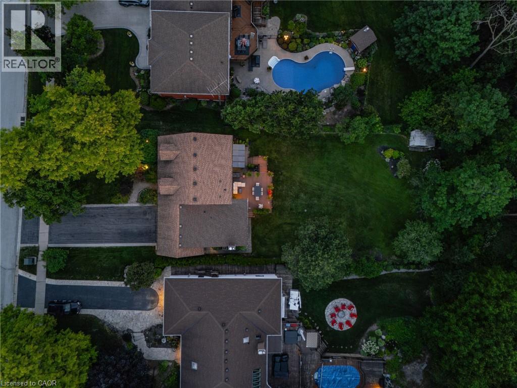 5 Mays Crescent, Waterdown, ON - Outdoor