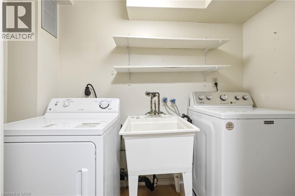 333 Meadows Boulevard Unit# 23, Mississauga, ON - Indoor Photo Showing Laundry Room