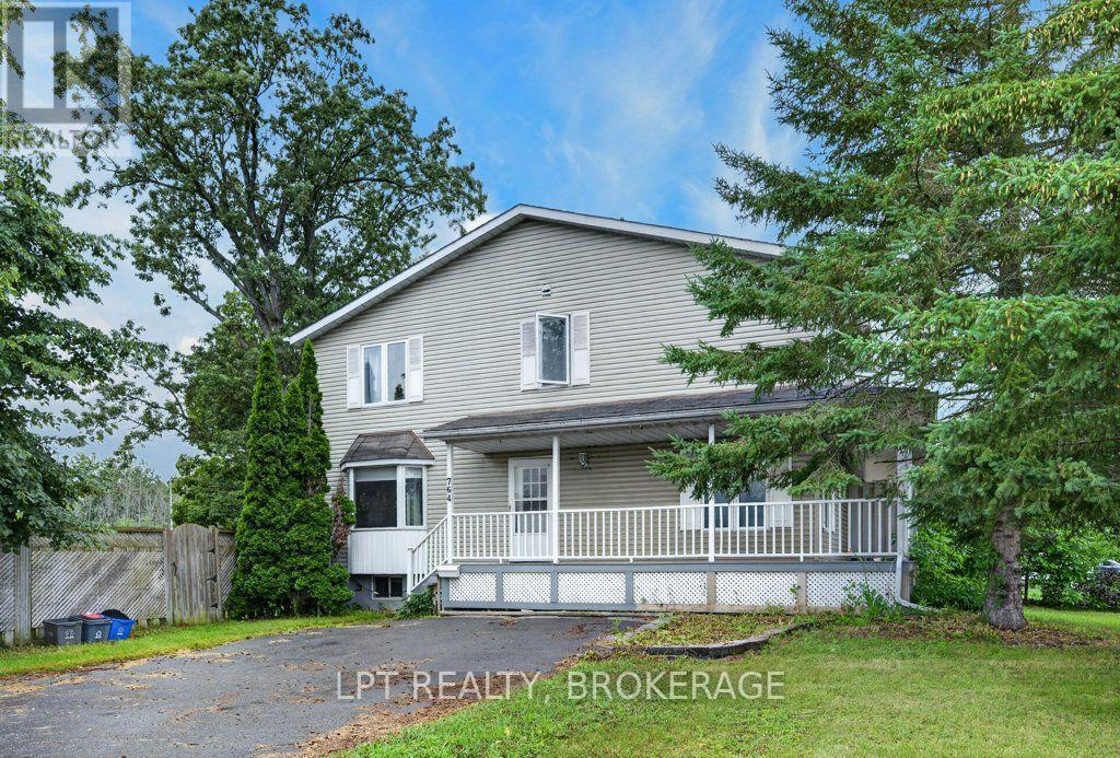 764 Roosevelt Drive, Kingston (City Southwest), ON - Outdoor With Deck Patio Veranda