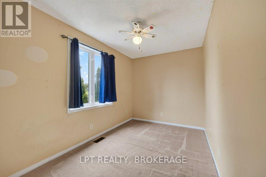 764 Roosevelt Drive, Kingston (City Southwest), ON - Indoor Photo Showing Other Room