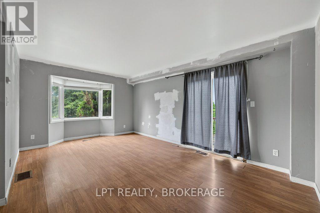 764 Roosevelt Drive, Kingston (City Southwest), ON - Indoor