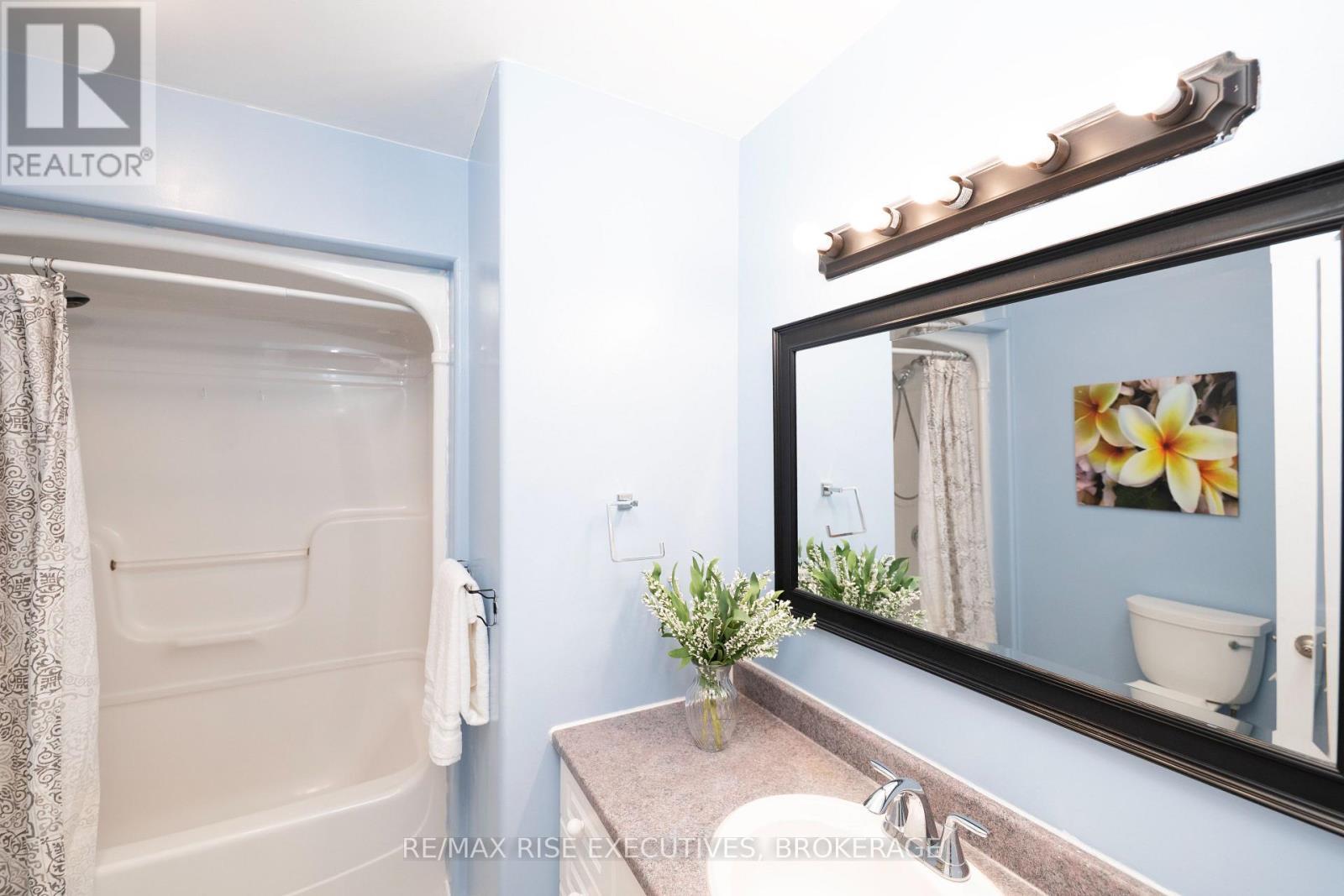 1344 Thornwood Crescent, Kingston (City Northwest), ON - Indoor Photo Showing Bathroom