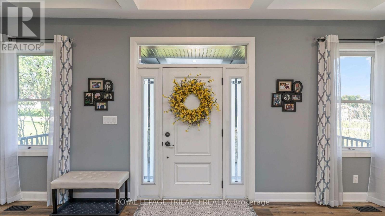 33134 Back Street, Dutton/Dunwich (Iona), ON - Indoor Photo Showing Other Room