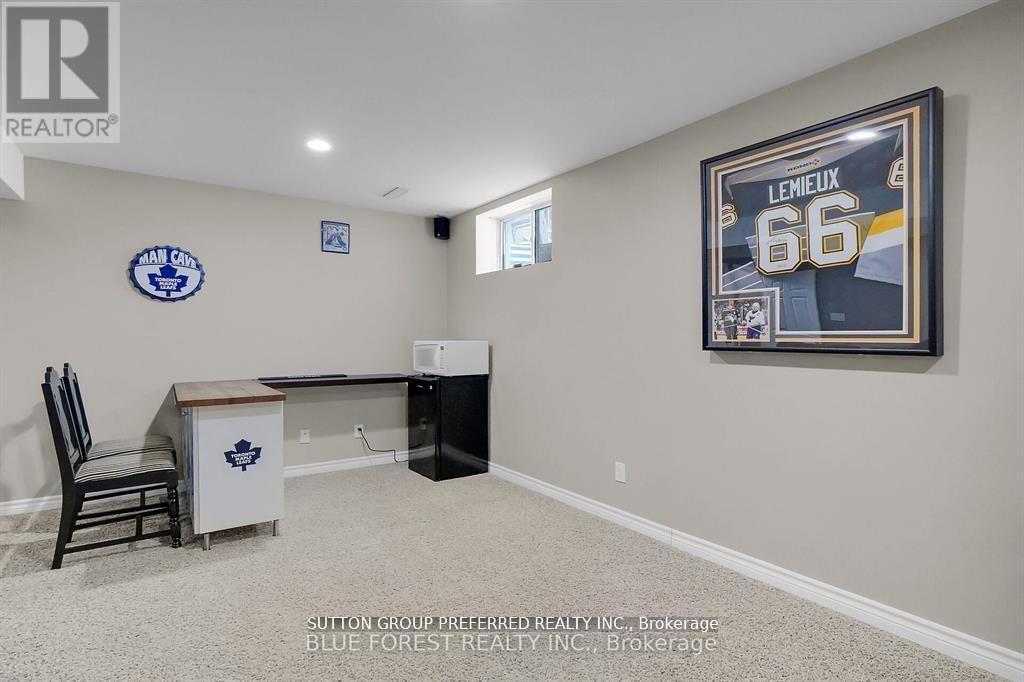 284 Exmouth Circle, London East (East L), ON - Indoor