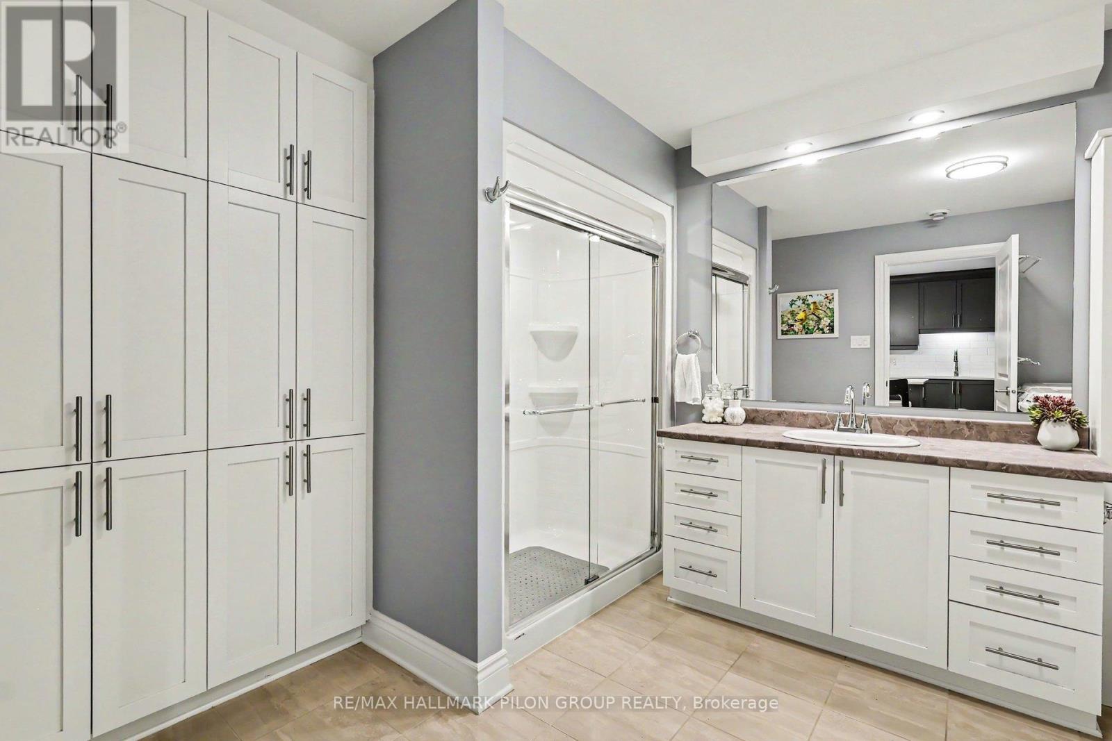 295 - 308 Masters Lane, Clarence-Rockland, ON - Indoor Photo Showing Bathroom