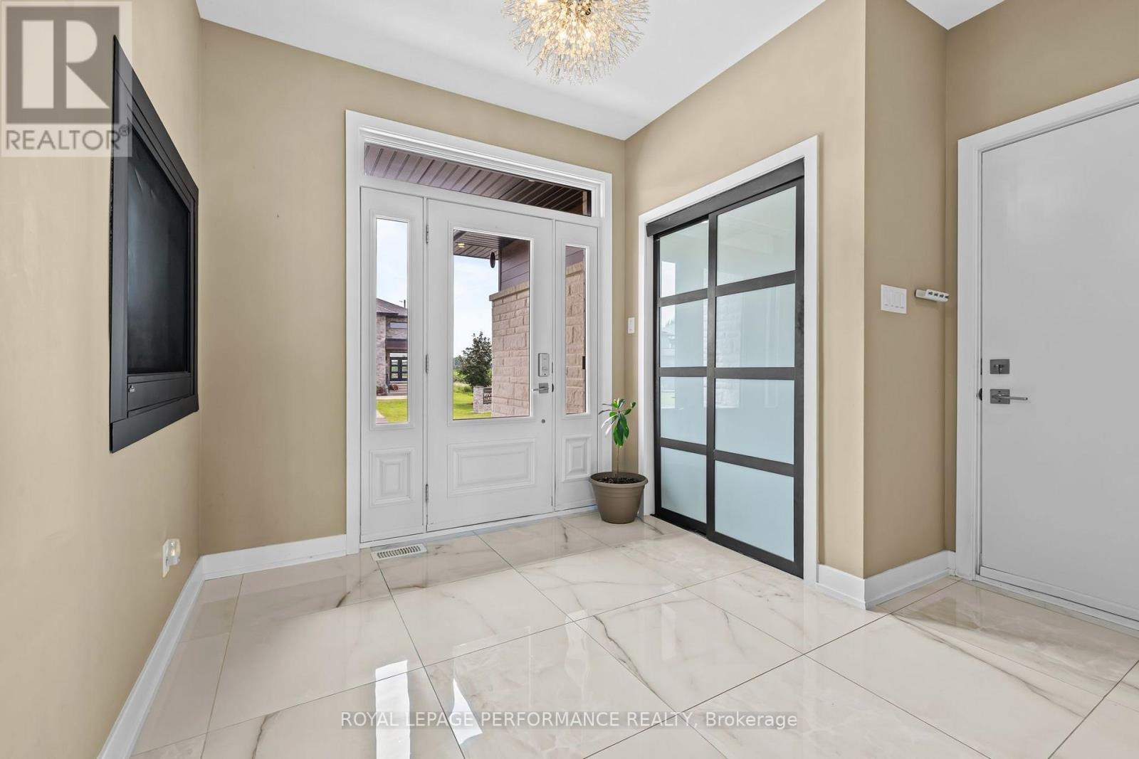 301 Dore Street, Casselman, ON - Indoor Photo Showing Other Room