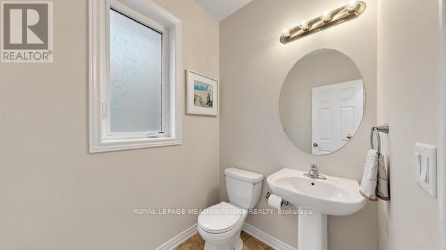 126 Bridlewood Boulevard, Whitby, ON - Indoor Photo Showing Bathroom