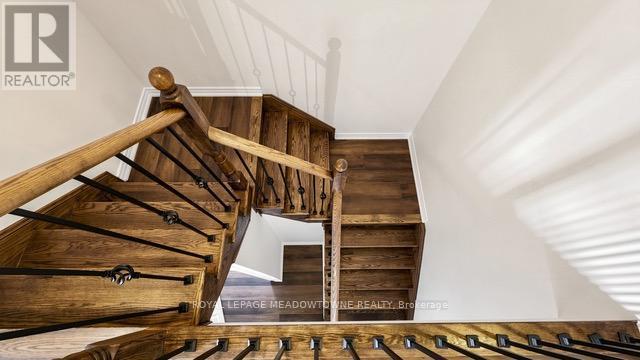 126 Bridlewood Boulevard, Whitby, ON - Indoor Photo Showing Other Room