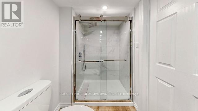 126 Bridlewood Boulevard, Whitby, ON - Indoor Photo Showing Bathroom