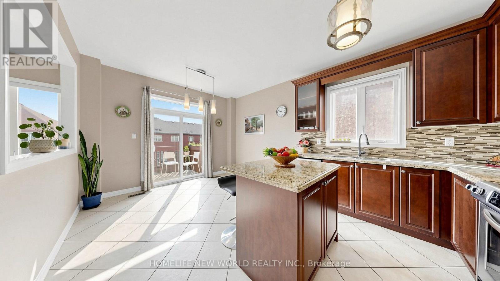 663 Peter Rupert Avenue, Vaughan, ON - Indoor Photo Showing Kitchen With Double Sink