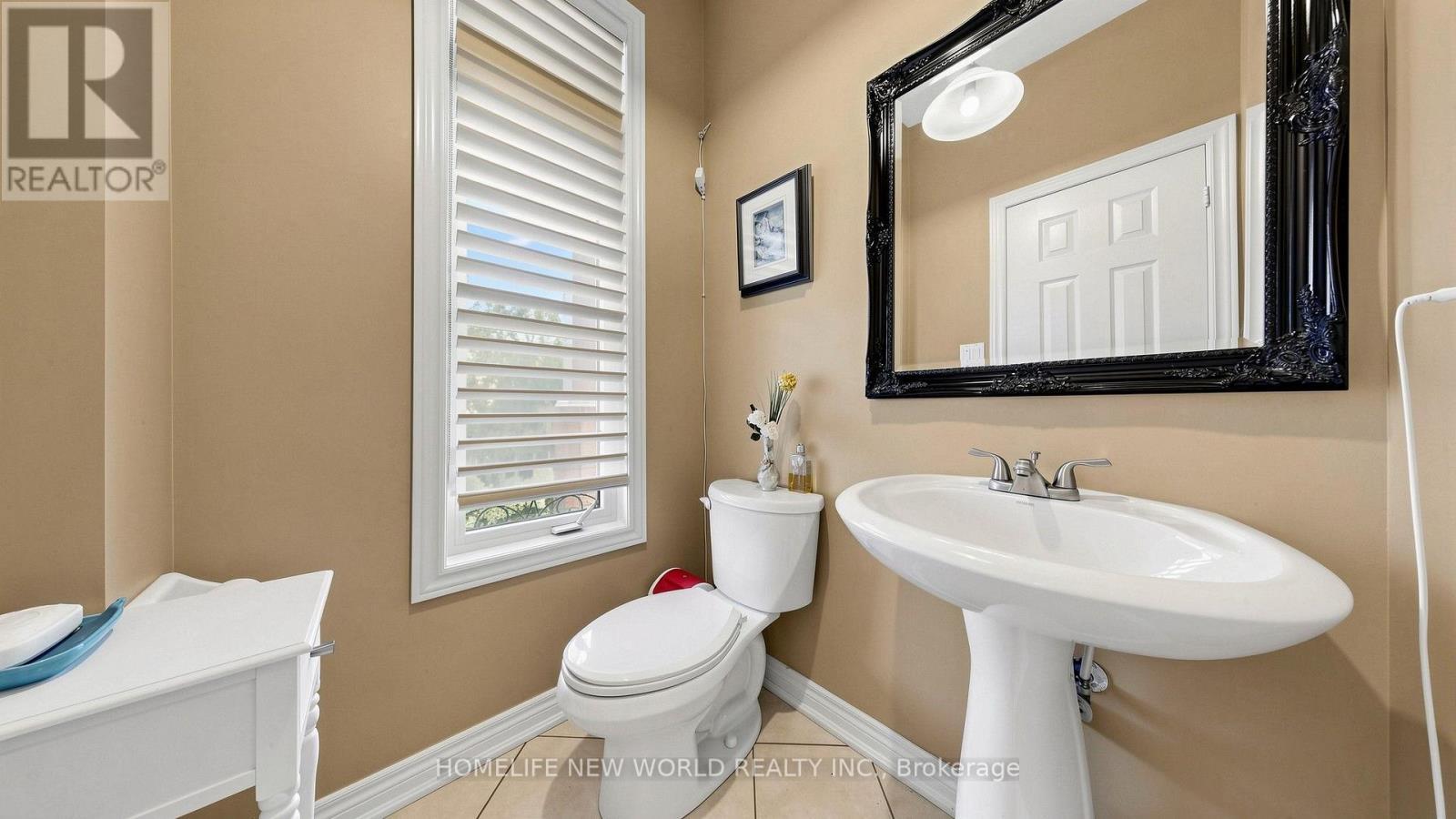 663 Peter Rupert Avenue, Vaughan, ON - Indoor Photo Showing Bathroom