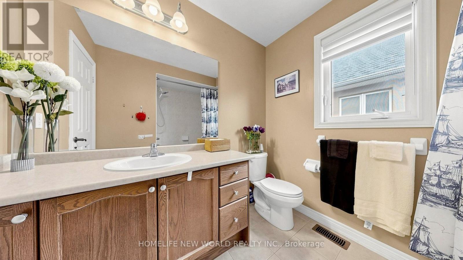 663 Peter Rupert Avenue, Vaughan, ON - Indoor Photo Showing Bathroom