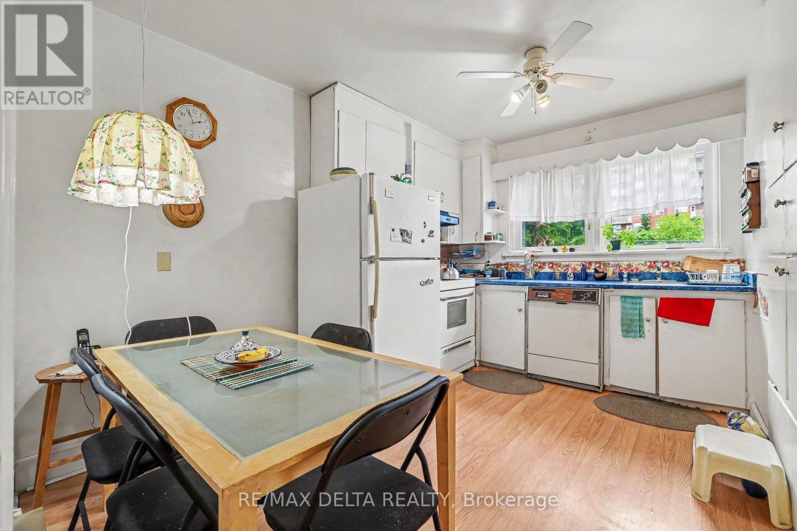 831 Montreal Road, Ottawa, ON - Indoor Photo Showing Other Room