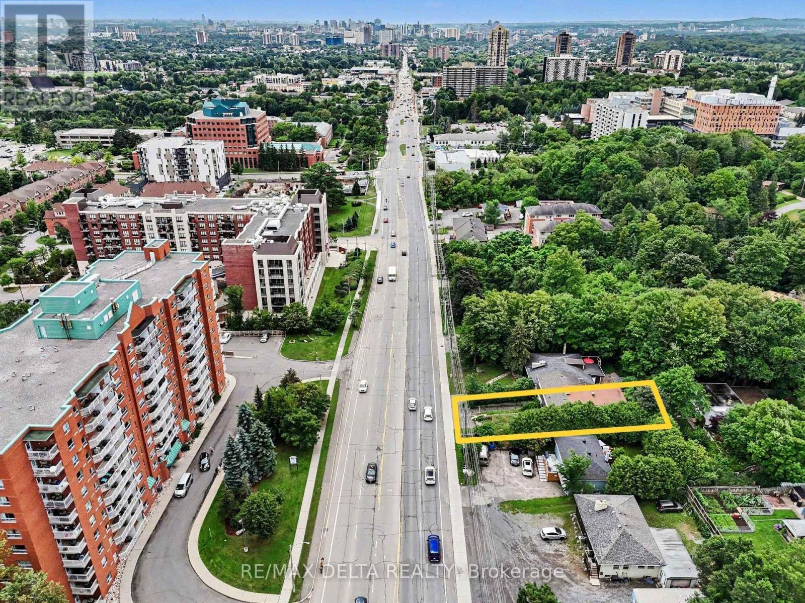 831 Montreal Road, Ottawa, ON - Outdoor