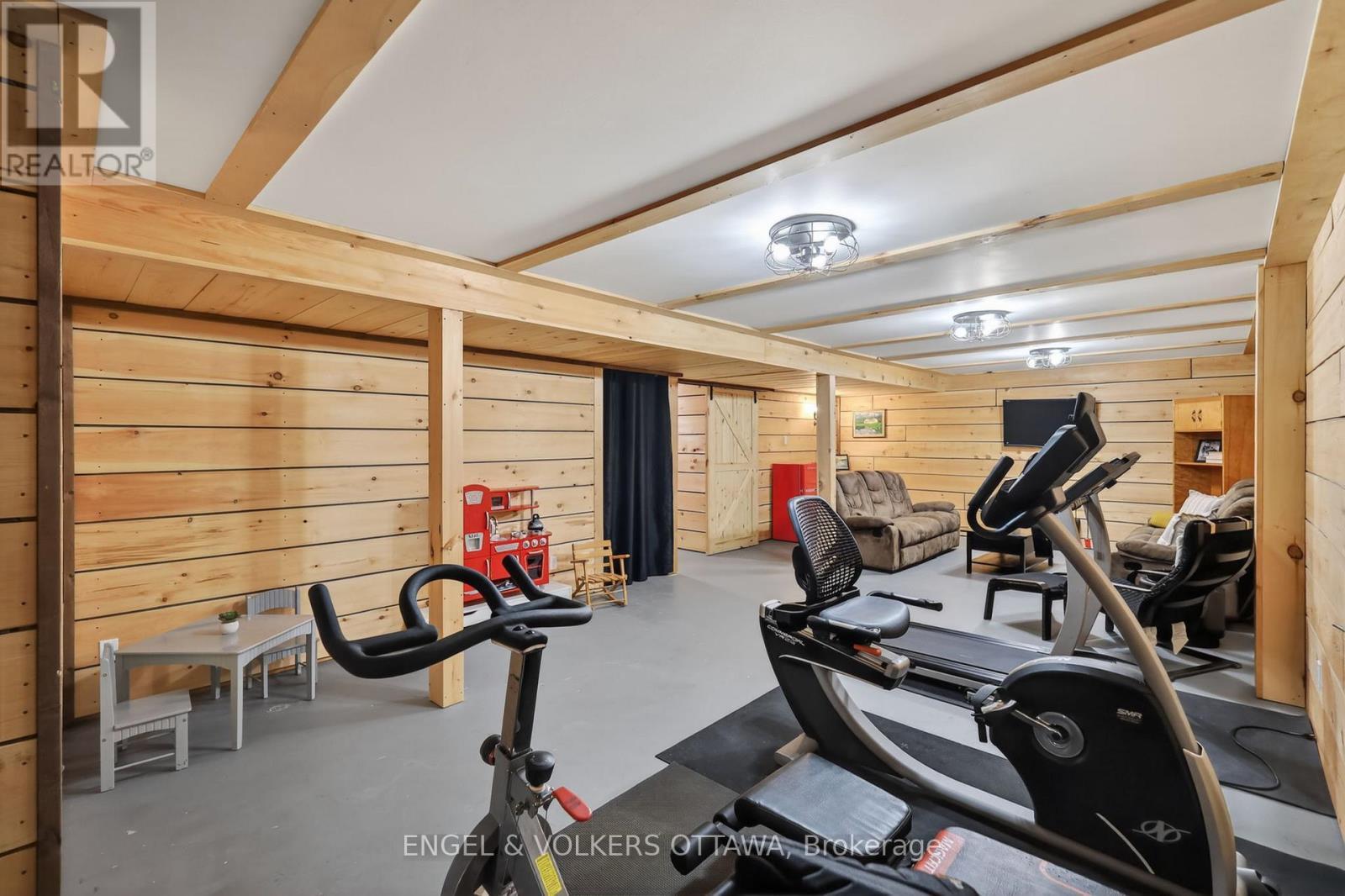 6 - 164 Mcclintock Way, Ottawa, ON - Indoor Photo Showing Gym Room