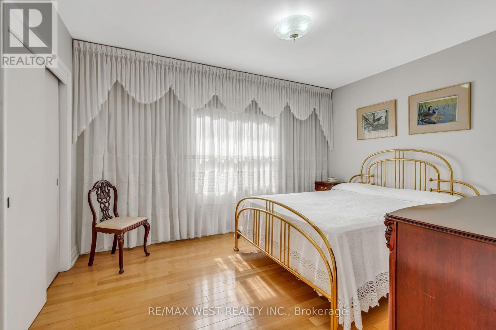 90 Tavistock Road, Toronto, ON - Indoor Photo Showing Bedroom